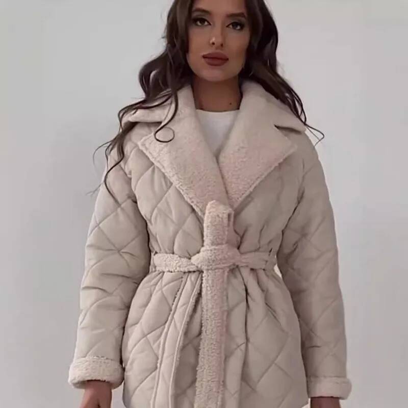 Elegant Quilted With Faux Fur  - Street Fashion England recension och pris