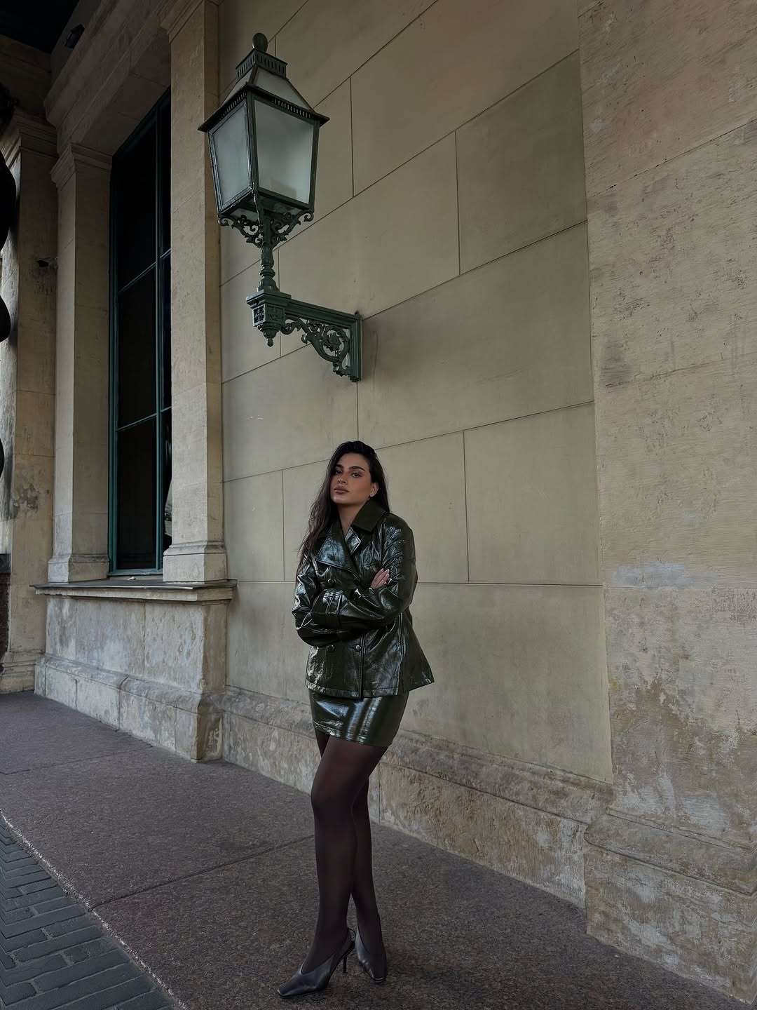 Dark Brown Patent Leather Skir - Street Fashion Jacket recension och pris