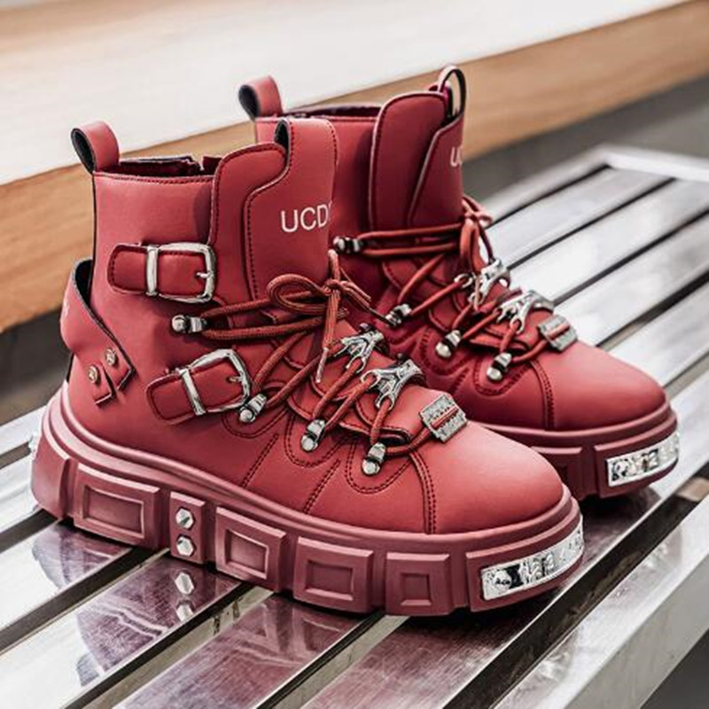 Luxury Rivet Black High top Sn - Street Fashion Punk recension och pris
