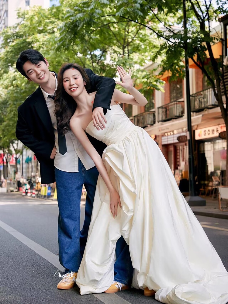 Fashionable Korean Style Denim - Street Fashion Photography recension och pris